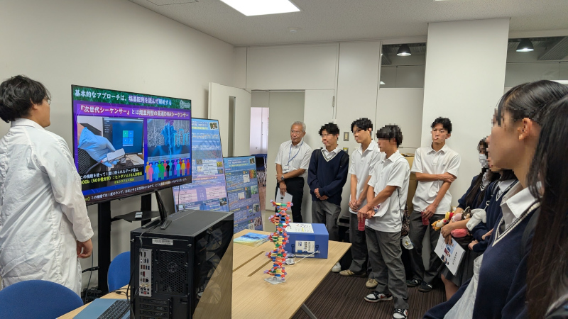 データサイエンス学系「生命・環境科学研究室」視察