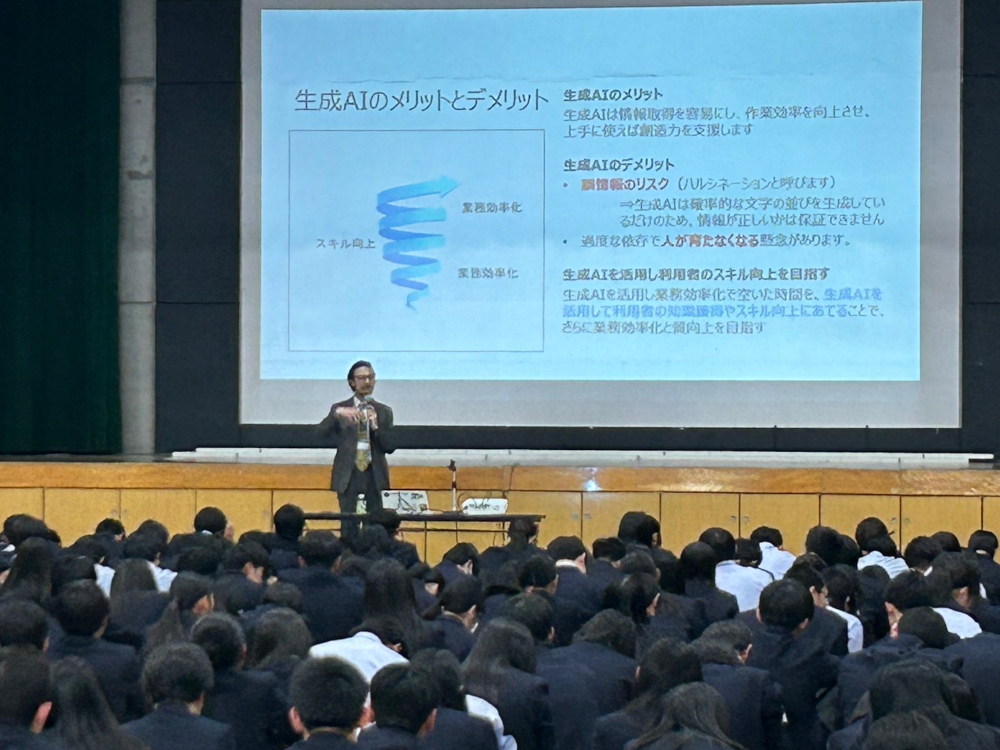 マッキン教授による講義の様子