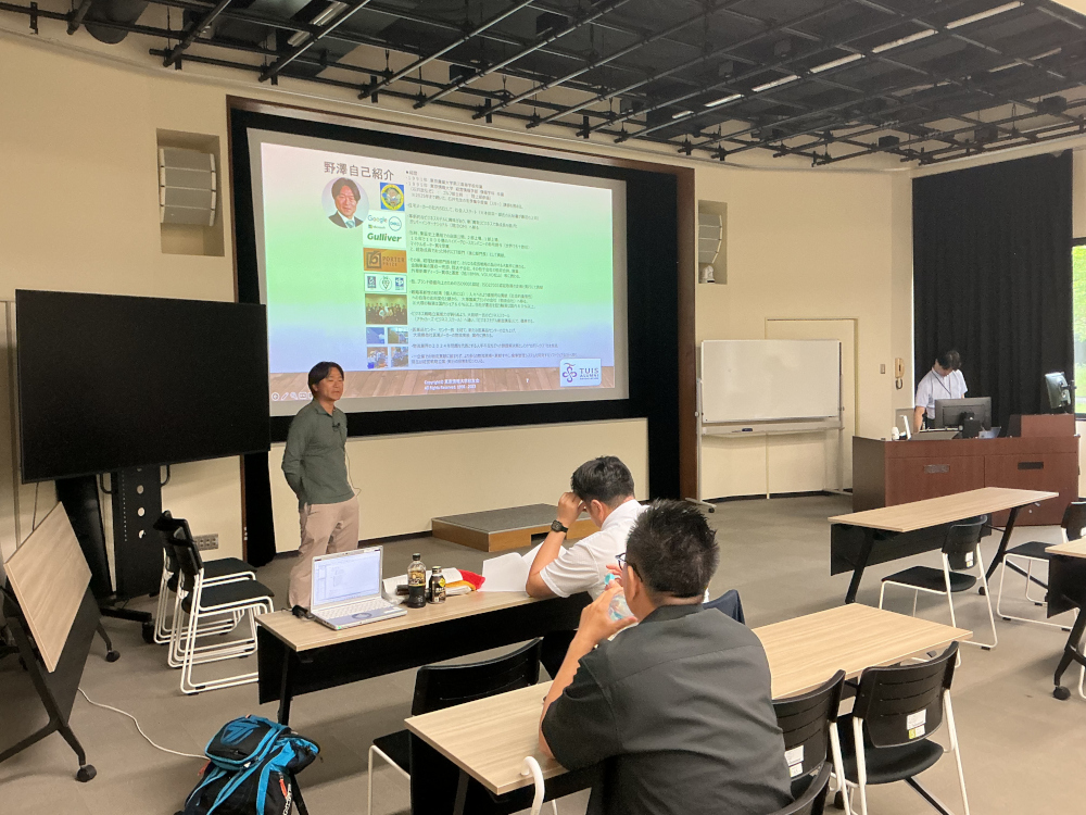 東京情報大学校友会 野澤会長