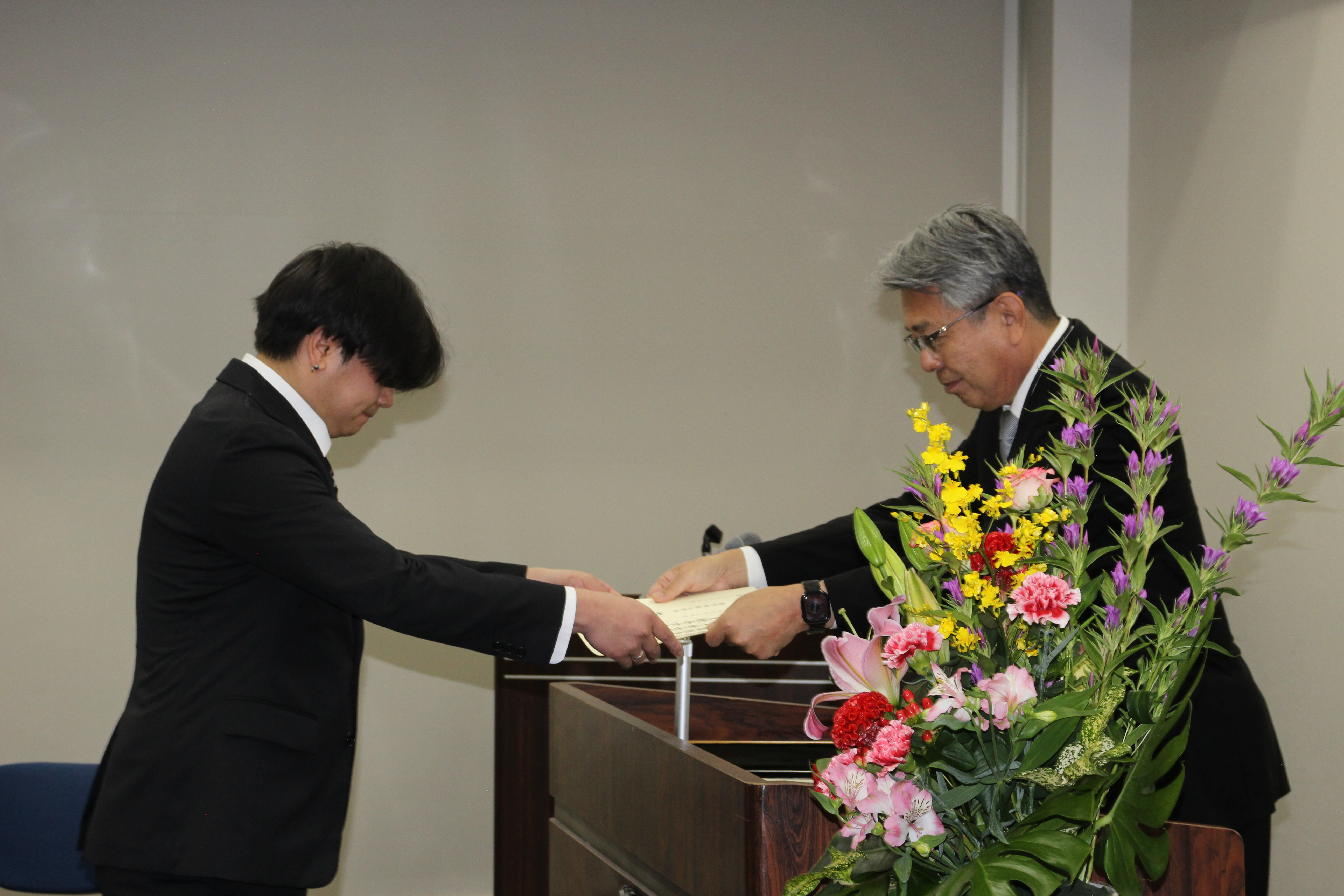 学位記授与の様子